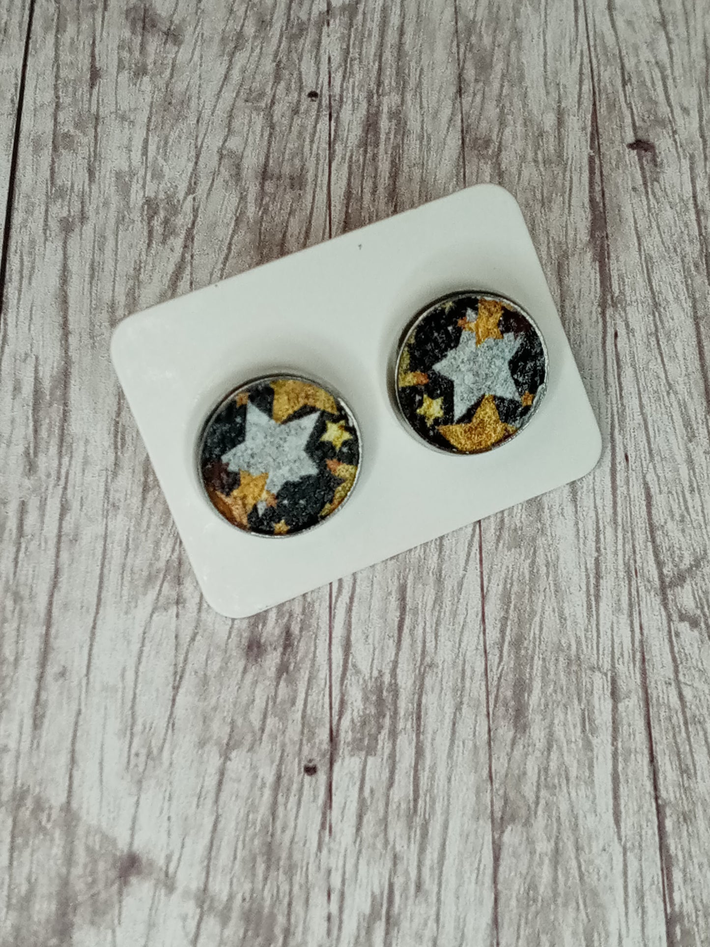 Faux leather stud earrings 12MM.