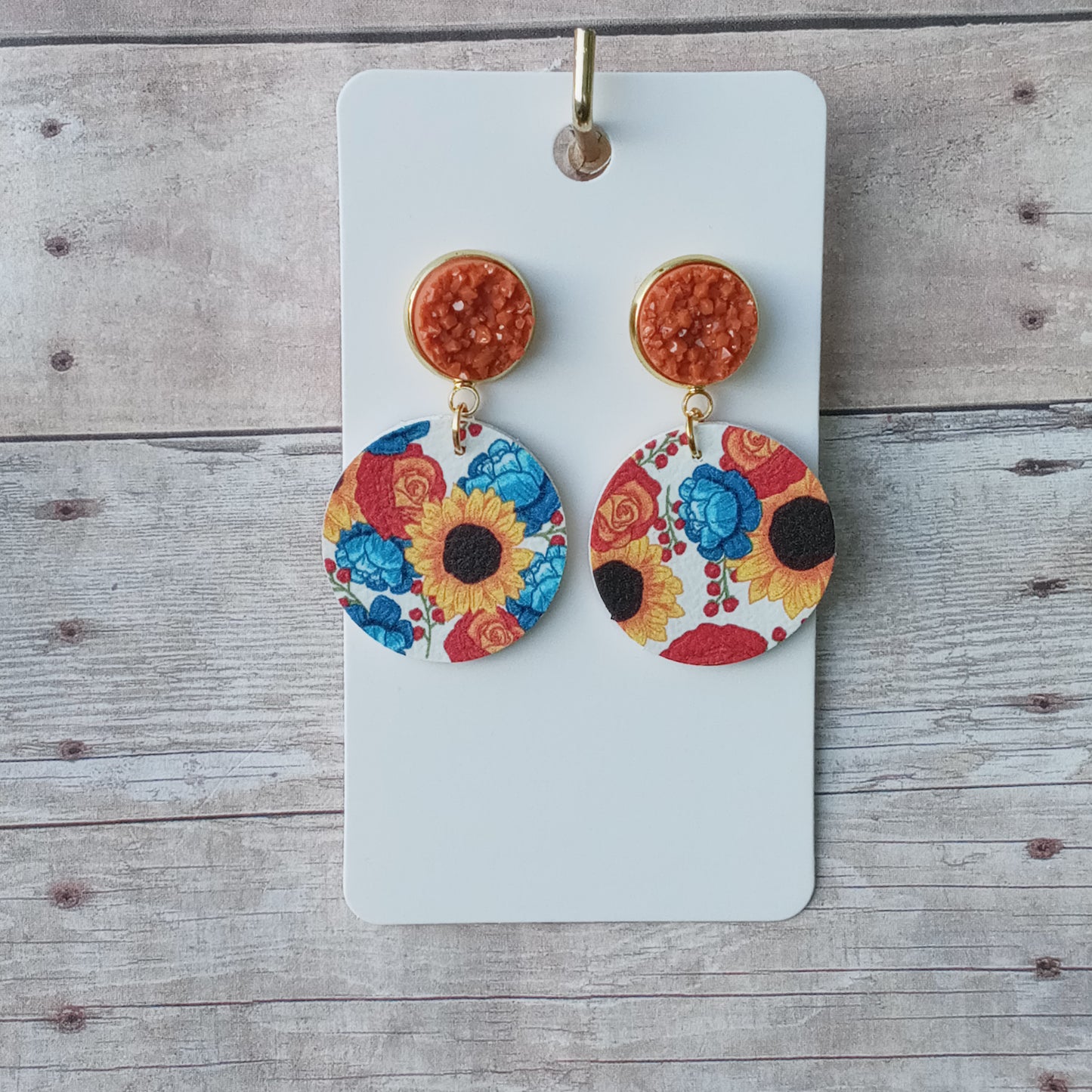 Burnt orange druzy with floral round