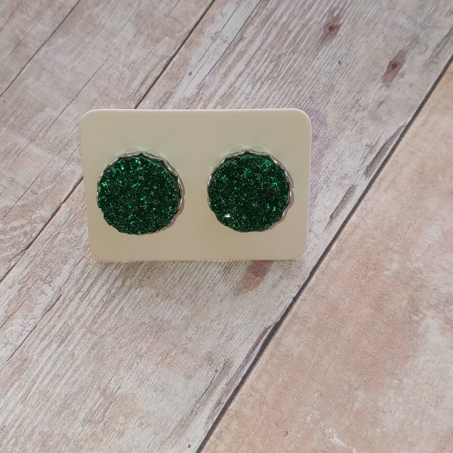 Christmas green Druzy Stud Earrings in Crown setting 12MM